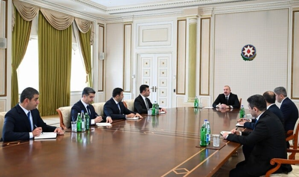 Prezident İlham Əliyev yeni nümayəndəsini və başçıları qəbul edib